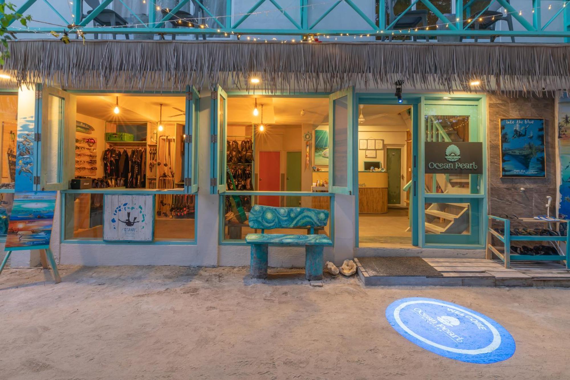 Ocean Pearl Maldives At Gulhi Island Hotel Екстериор снимка
